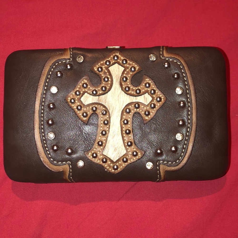 Montana West wallet